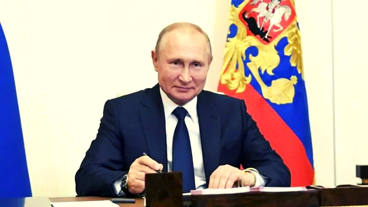 रूस ने अपनी वैक्सीन तैयार कर ली है जिसका नाम है 'स्पूतनिक V'