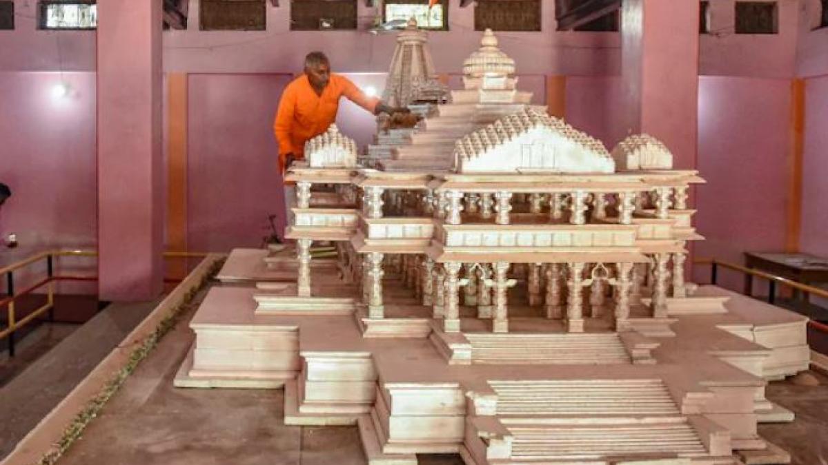 अयोध्याः राम मंदिर का निर्माण जारी है (फाइल फोटो) 