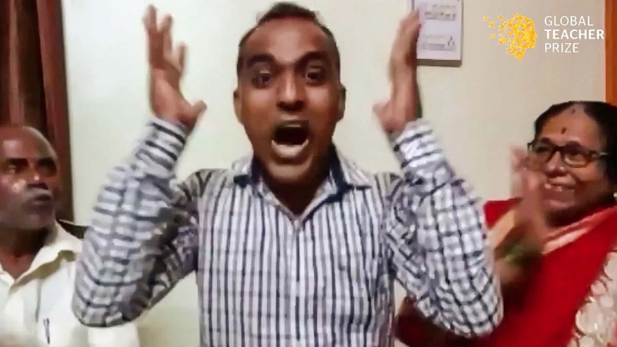 रणजीत सिंह 7 करोड़ का इनाम जीतने के बाद जश्न मनाते हुए (पीटीआई)