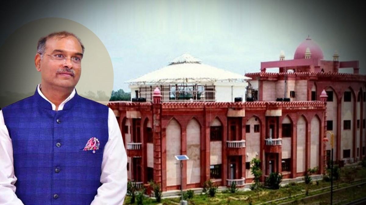 Prof Vinay Pathak became Vice Chancellor Moinuddin Chishti Language University