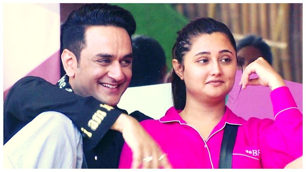 Rashami Desai targeted Arshi Khan