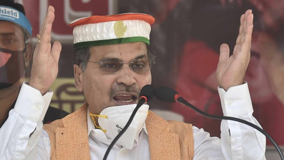 कांग्रेस सांसद अधीर रंजन चौधरी (File-PTI)