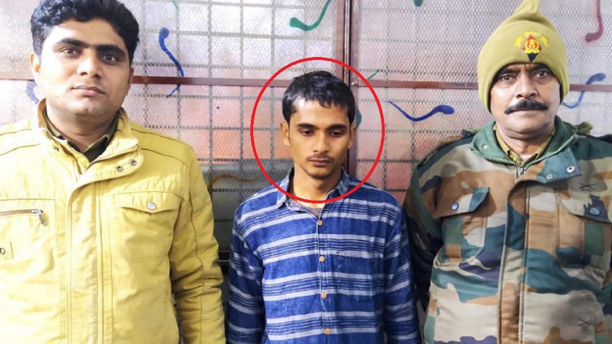 आरोपी युवक को मेरठ पुलिस ने बस्ती पुलिस के हवाले कर दिया है