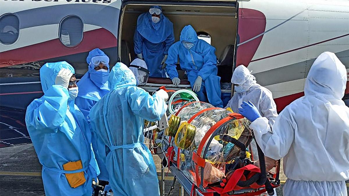 मरीज को UAE से एयर एंबुलेंस के जरिए लाया गया केरल (फाइल फोटो-PTI)