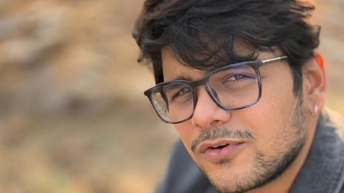 भव्य गांधी