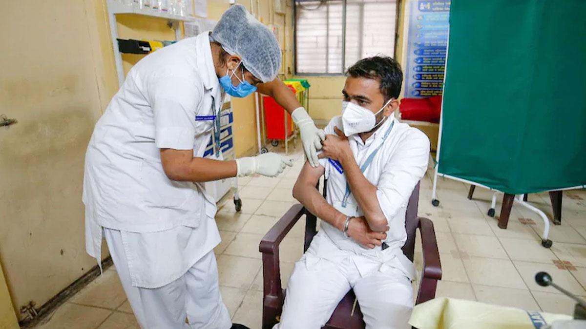 16 जनवरी से लगना शुरू होगा कोरोना का टीका (फाइल फोटो)