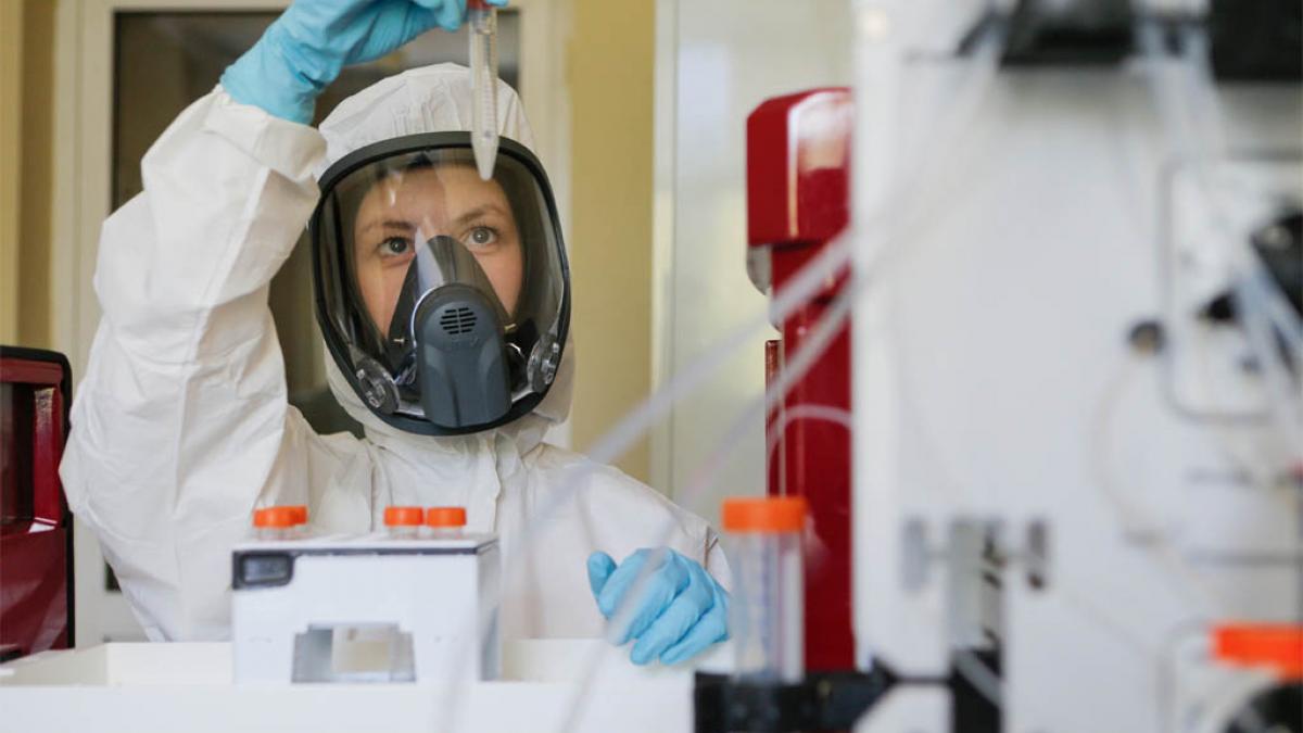 कोरोना वैक्सीन को लेकर हो रही है बात (फाइल फोटो: PTI)