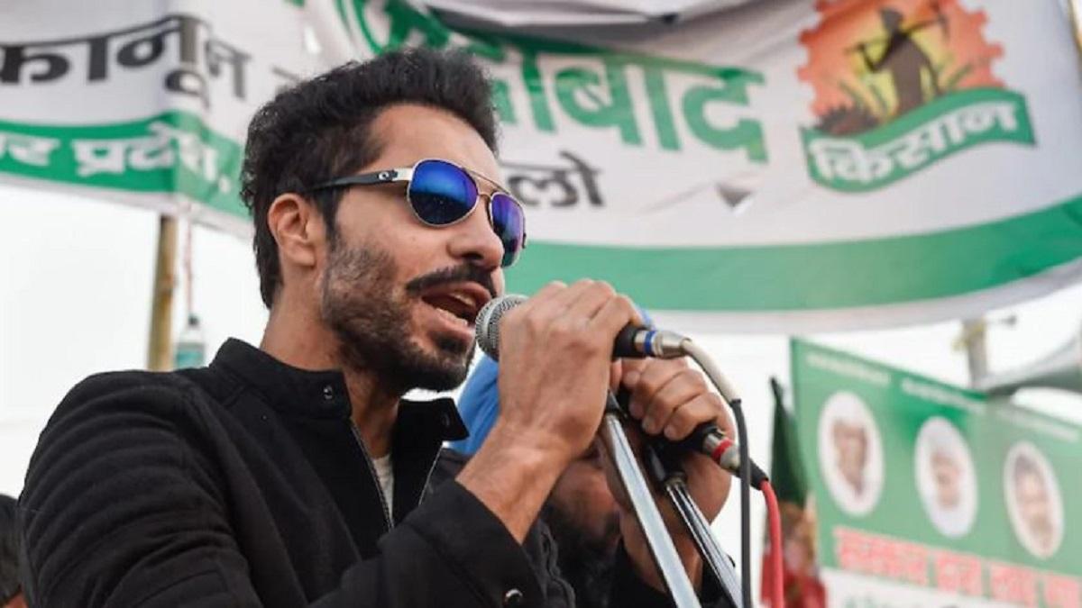 पंजाबी एक्टर दीप सिद्धू (फाइल फोटो)