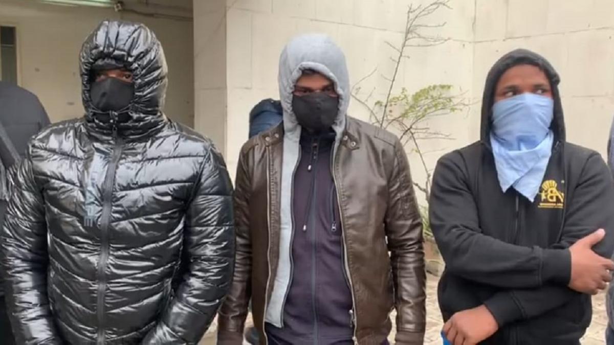 पुलिस ने तीनों मुख्य आरोपियों को गिरफ्तार कर लिया है