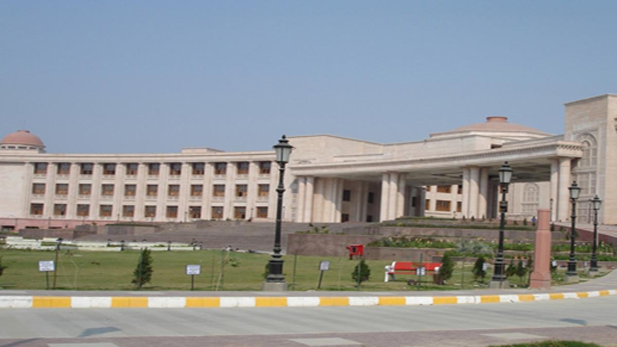 इलाहाबाद हाई कोर्ट की लखनऊ बेंच ने दिया अहम फैसला (फाइल फोटो)