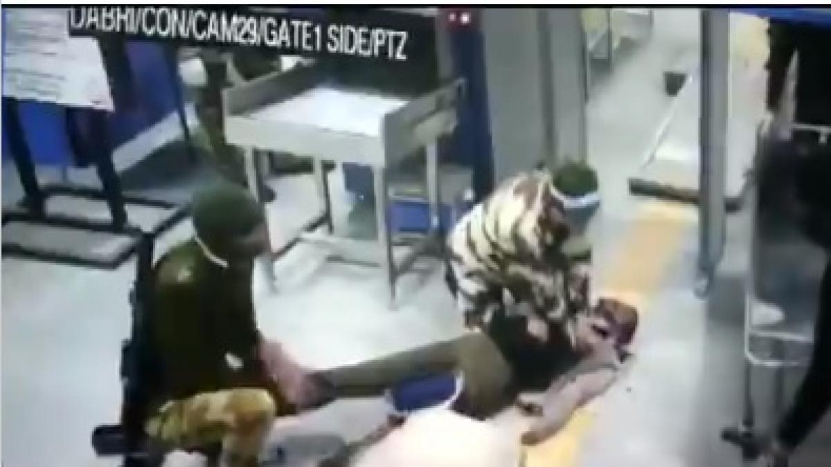 जवान ने बचाई शख्स की जान