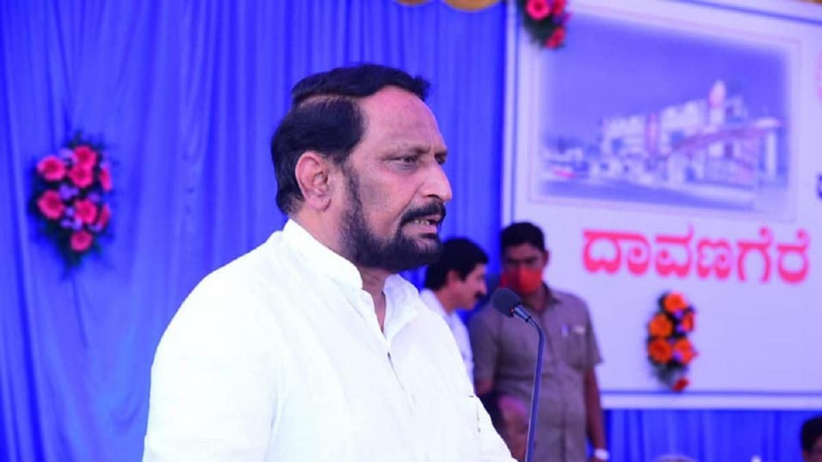 कर्नाटक के डिप्टी सीएम लक्ष्मण सावदी (फाइल फोटोः फेसबुक)