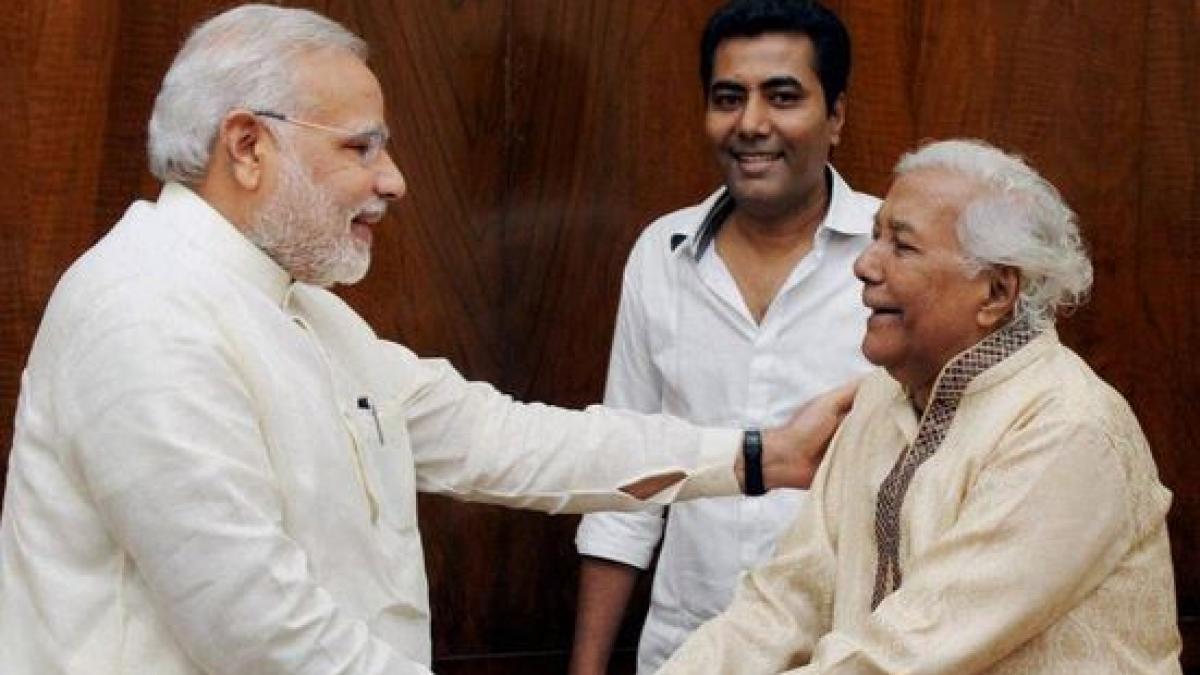 उस्ताद गुलाम मुस्तफा खान संग प्रधानमंत्री नरेंद्र मोदी ( (फोटो साभार- @Narendra Modi)