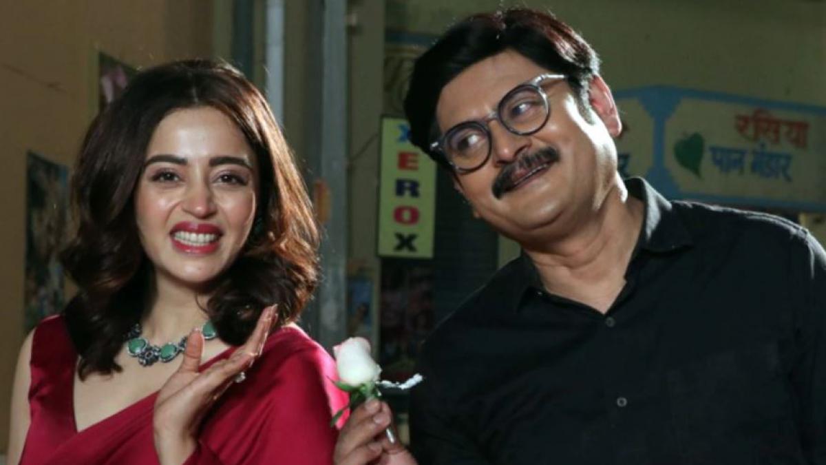 अनीता भाभी के लुक में नेहा