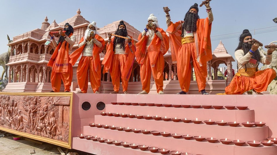 राम मंदिर की झांकी को पूरे उत्तर प्रदेश में घुमाएगी योगी सरकार - uttar pradesh republic day tablleau ram temple yogi government - AajTak