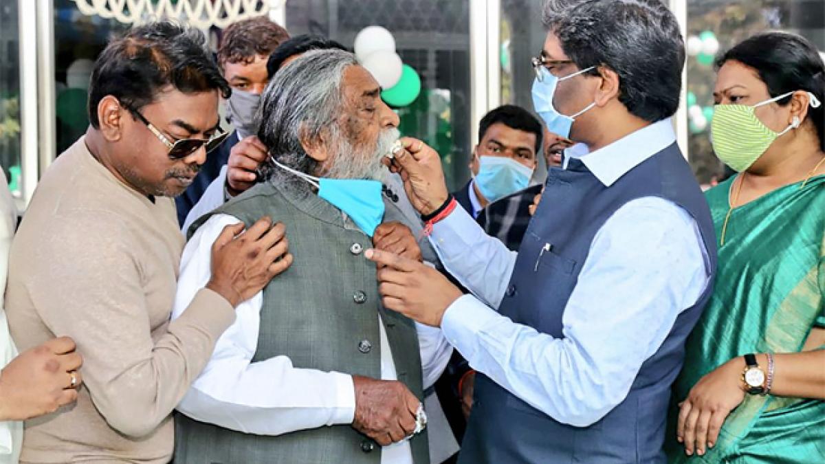 शिबू सोरेन ने मनाया 77वां जन्मदिन (फोटो-PTI)