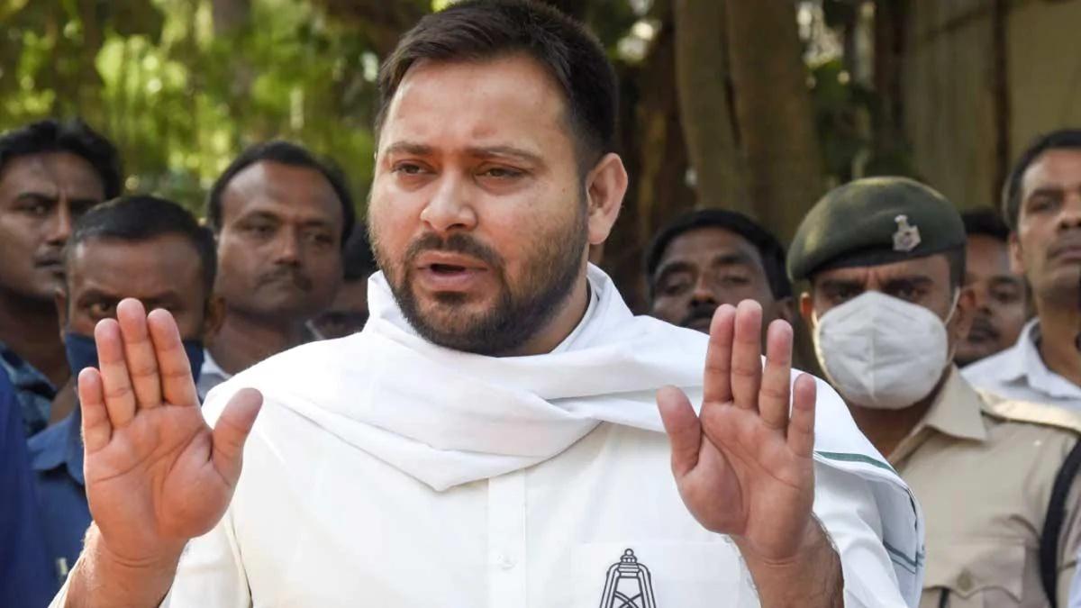 आरजेडी नेता तेजस्वी यादव 