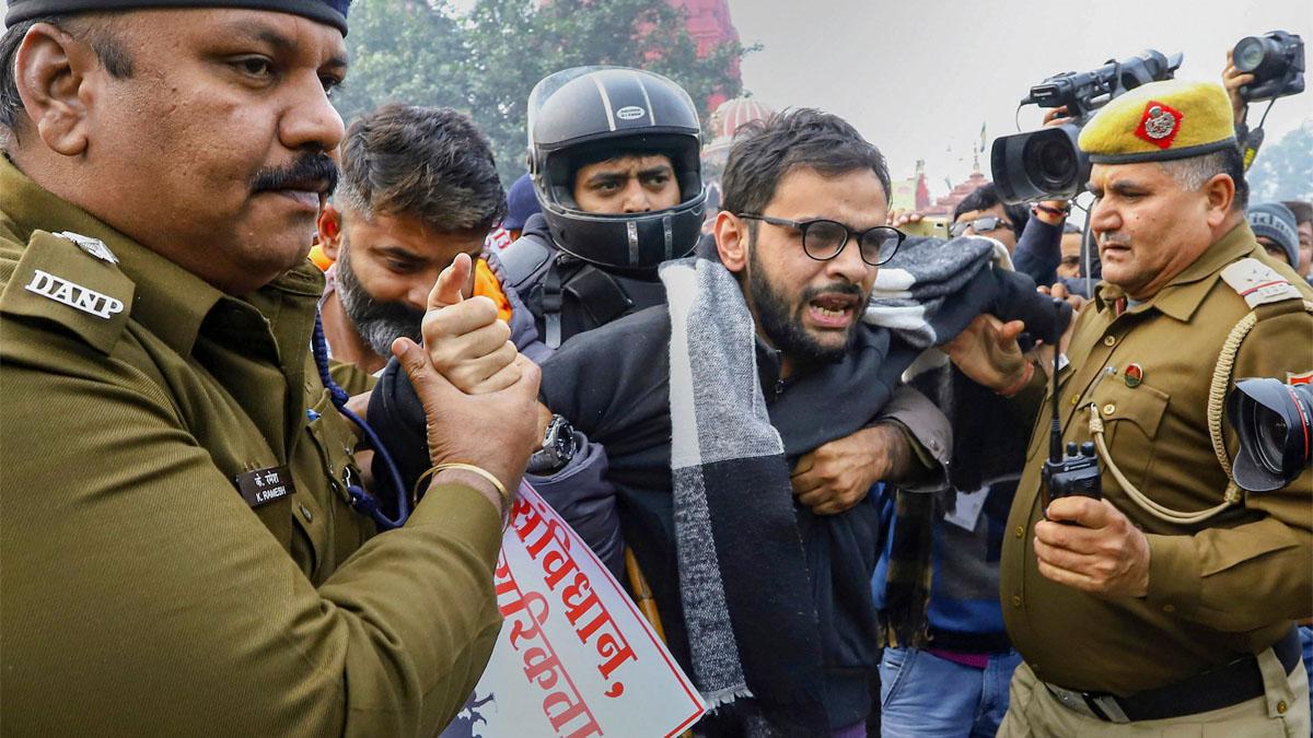 दिल्ली हिंसा के आरोप में जेल में बंद है उमर खालिद (PTI)