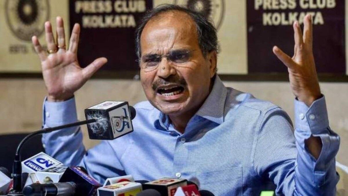 कांग्रेस नेता अधीर रंजन चौधरी ने पीएम मोदी और सीएम ममता पर निशाना साधा है.(फाइल फोटो)