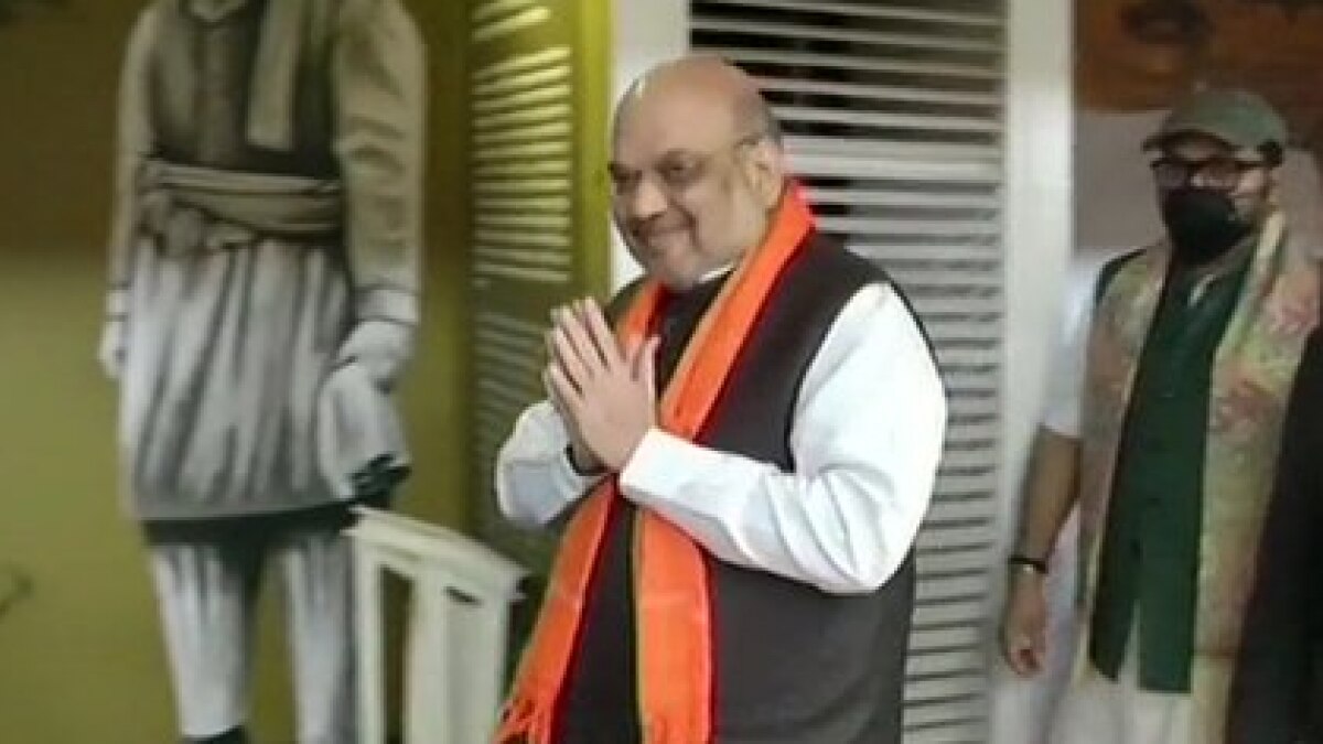 कोलकाता नेशनल लाइब्रेरी पहुंचे अमित शाह, तीन साइकिल यात्राओं को किया रवाना