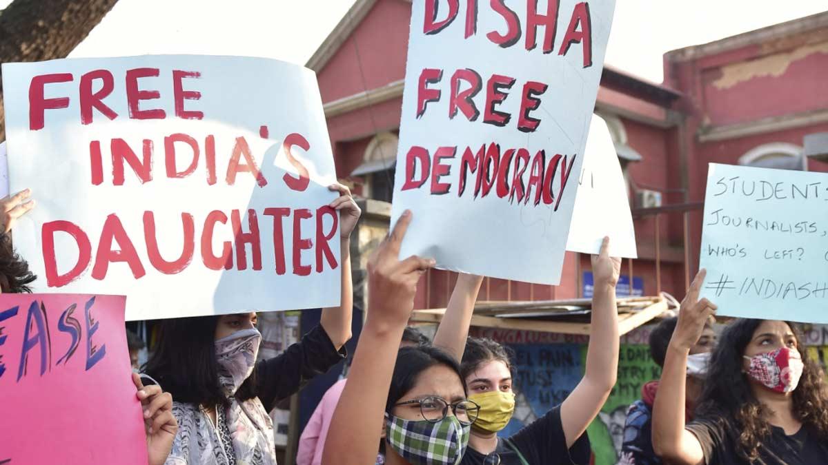 NewsWrap-पढ़ें, शुक्रवार शाम की 5 बड़ी खबरें