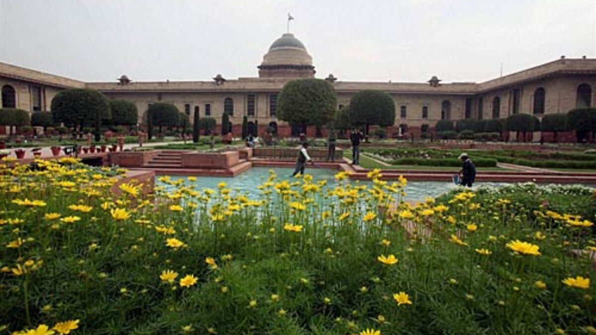 राष्ट्रपति भवन का मुगल गार्डन (फाइल फोटो)