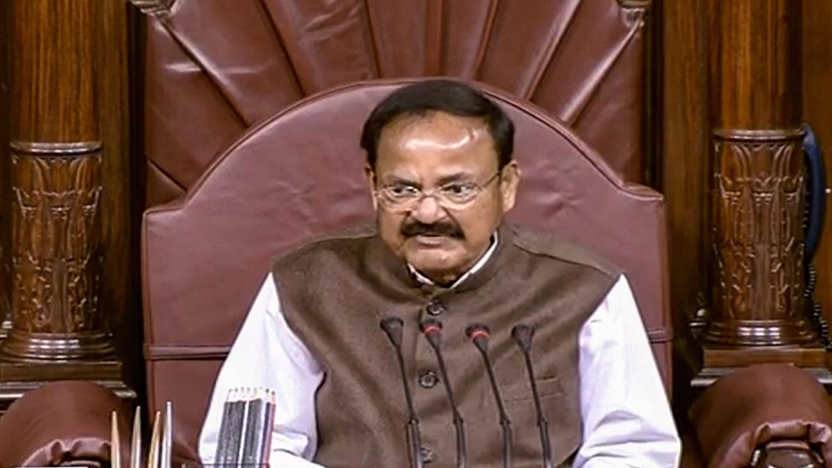 जब सभापति वेंकैया नायडू ने हिमाचली टोपी देखकर पूछा- राजस्थान से हिमाचल चले गए क्या?