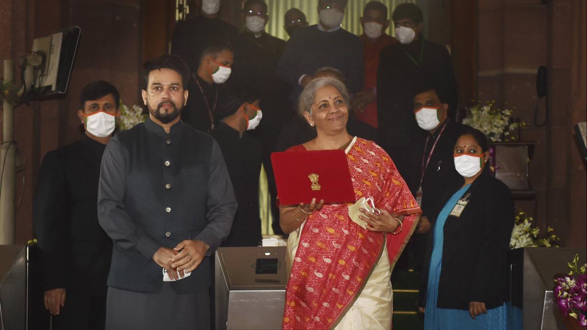 वित्त मंत्री निर्मला सीतारमण, वित्त राज्य मंत्री अनुराग ठाकुर (PTI)