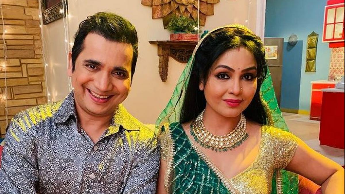 सानंद वर्मा और शुभांगी अत्रे