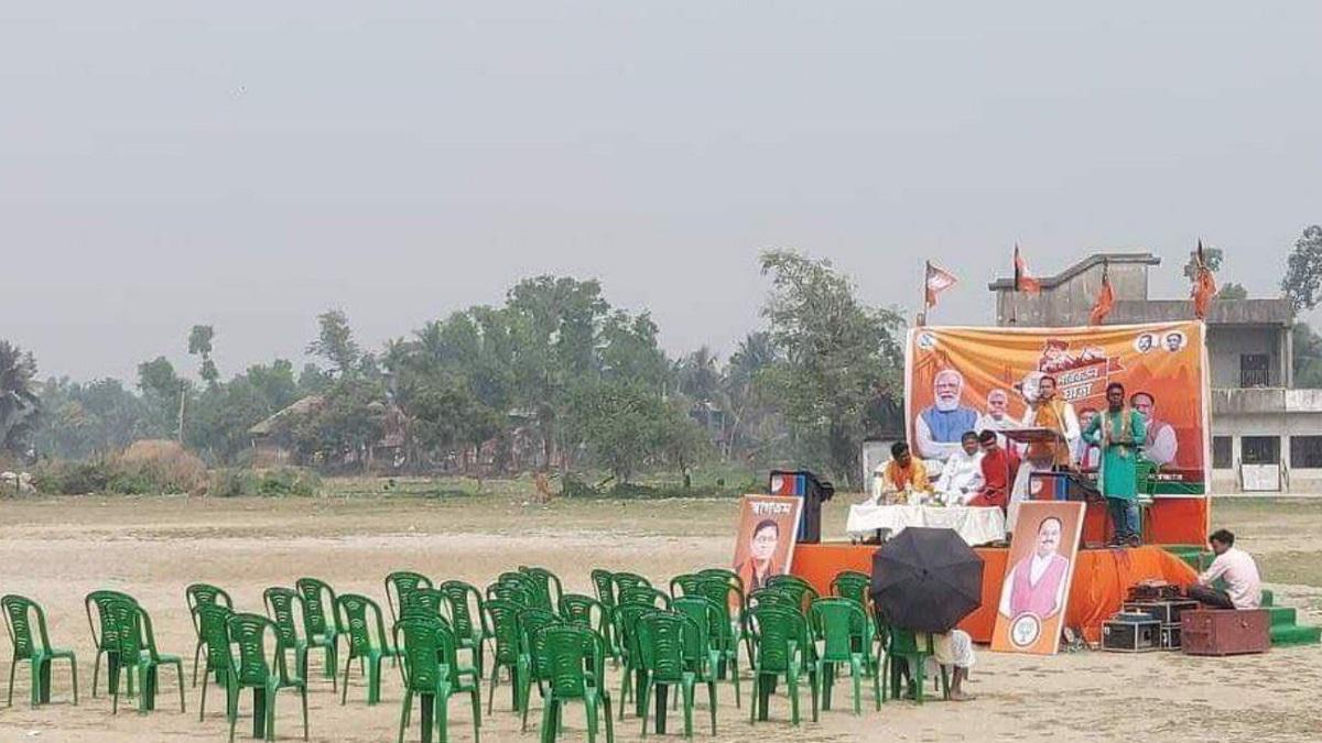 इसी तस्वीर को शशि थरूर ने शेयर किया है