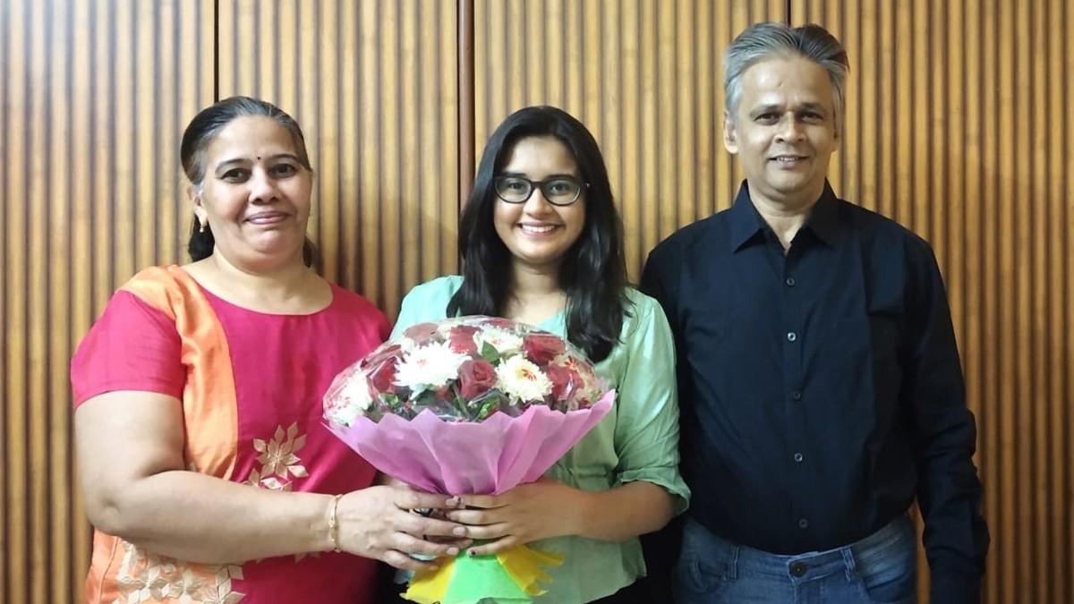 CA Topper Komal Kishor