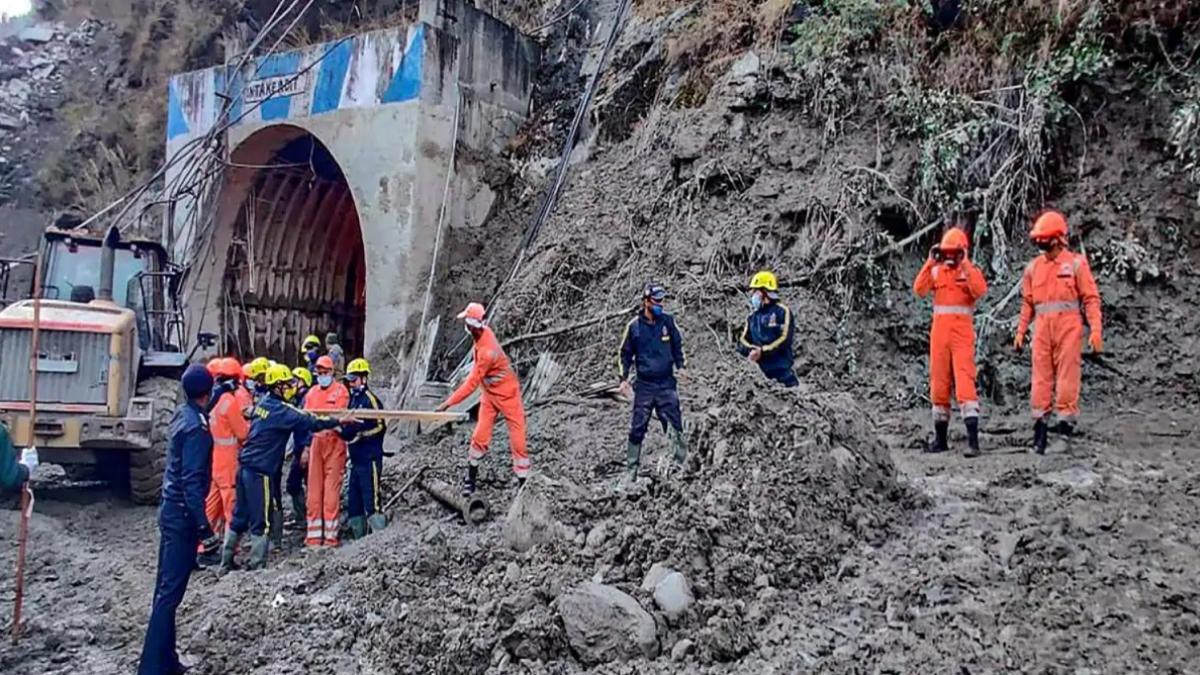 उत्तराखंड में इस त्रासदी से भारी तबाही हुई है