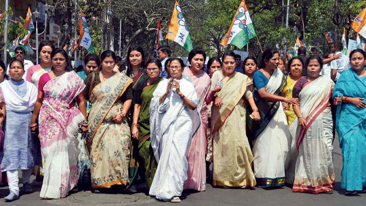 पश्चिम बंगालः वोट का दम - Why Her Vote Counts mamta banerjee BJP TMC women voters West Bengal elections - AajTak