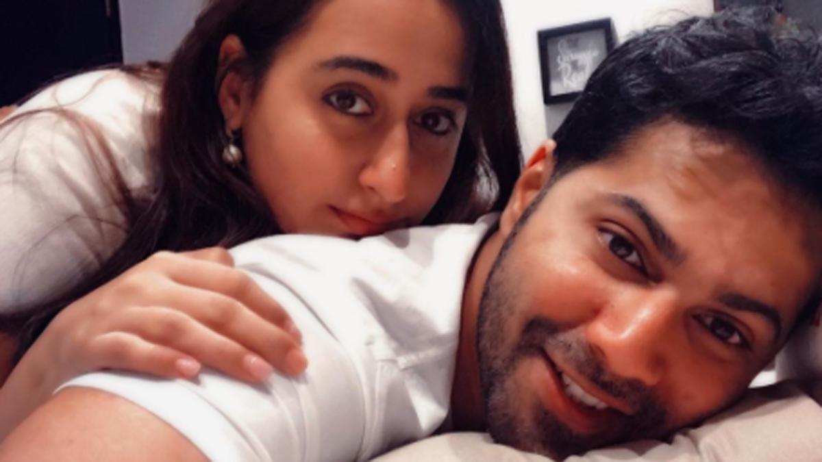 वरुण धवन संग पत्नी नताशा दलाल 