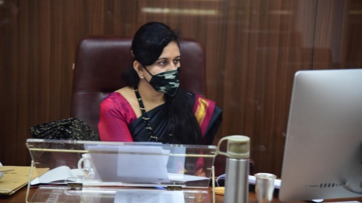 नोएडा प्राधिकरण सीईओ ऋतु महेश्वरी 