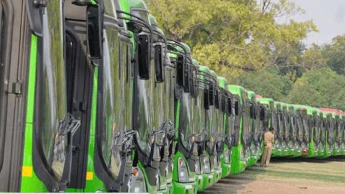 डीटीसी की बसें (फाइल फोटोः पीटीआई)