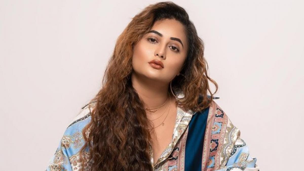 रश्मि देसाई