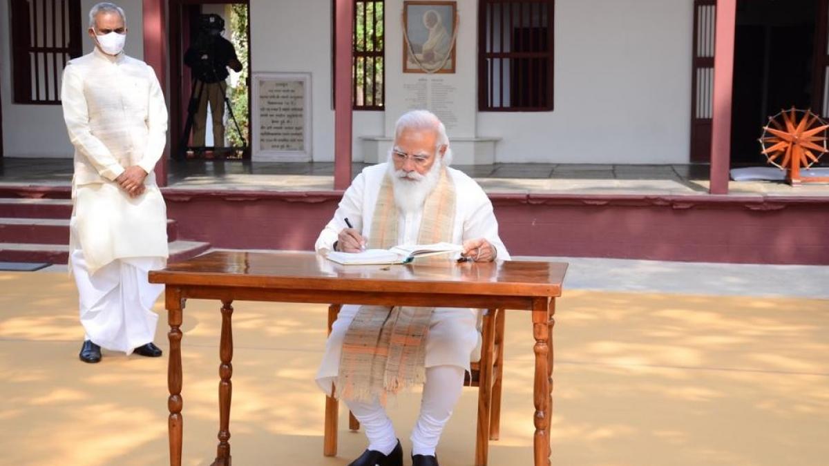 साबरमती आश्रम में प्रधानमंत्री नरेंद्र मोदी