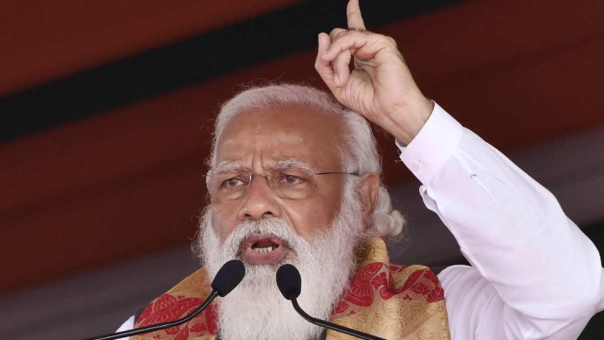 PM मोदी ने कहा कि बंगाल पिछले 55 साल से डाउन है (फाइल-पीटीआई)