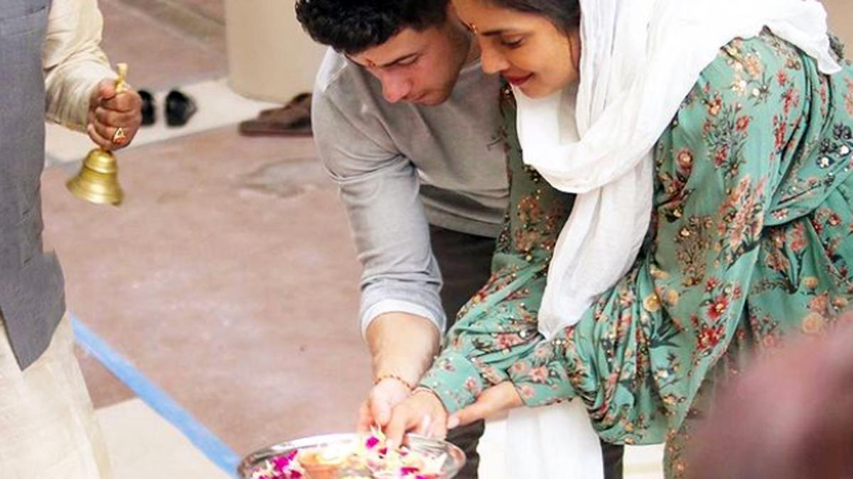 प्र‍ियंका चोपड़ा-न‍िक जोनस 