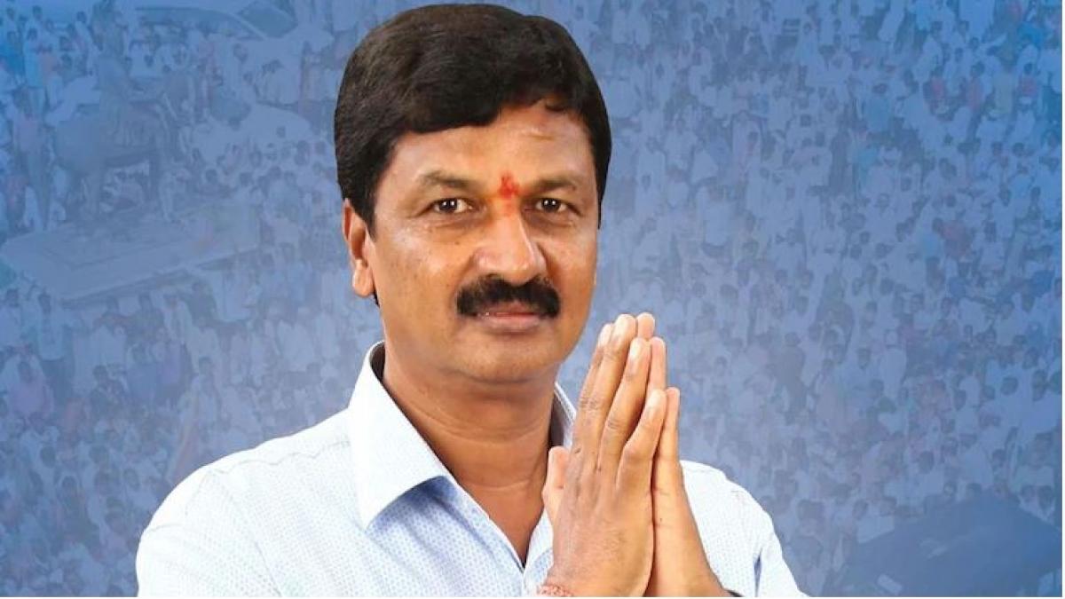 क्या कम होगी रमेश जरकीहोली की मुश्किलें (फाइल फोटो)