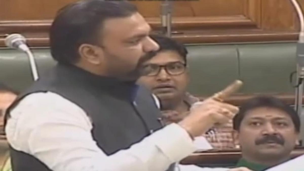 सदन में मंत्री सम्राट चौधरी