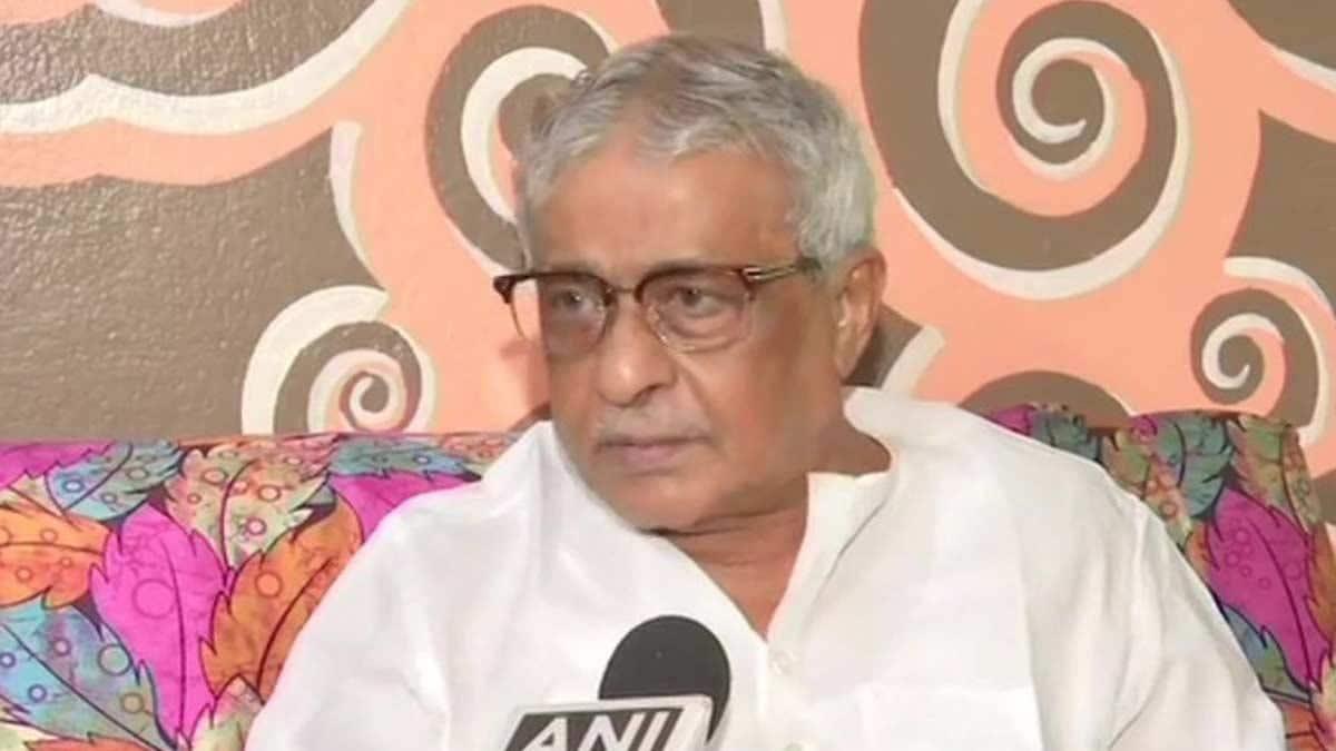 शुभेंदु अधिकारी के पिता शिशिर अधिकारी ने थामा बीजेपी का दामन