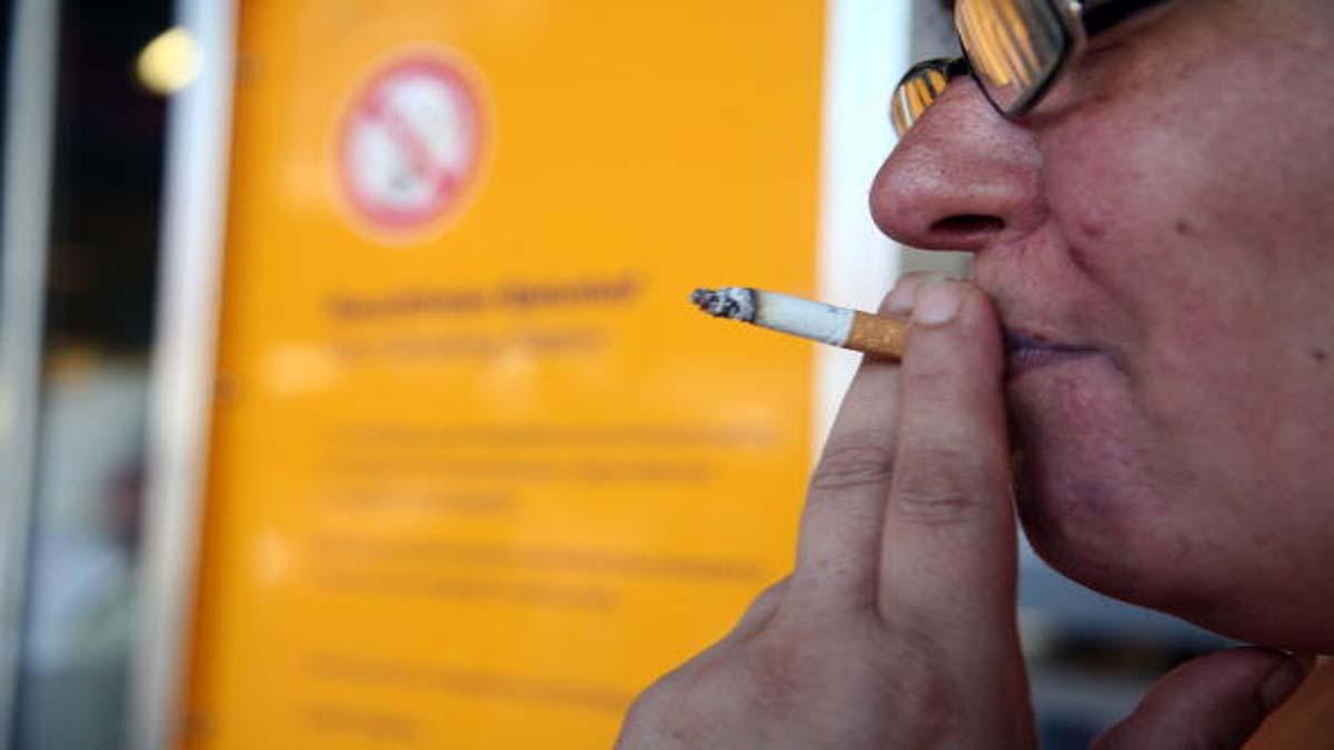 Smoking in Train Latest News Updates