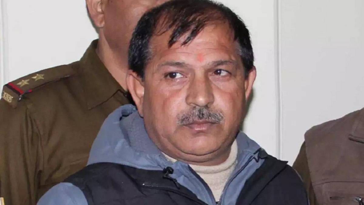 UP के कुख्यात बदमाश सुंदर भाटी और उसके 11 साथियों को हत्या के मामले में उम्र कैद की सजा - UP infamous crook Sundar Bhati life sentence Harendra Pradhan Murder Case - AajTak