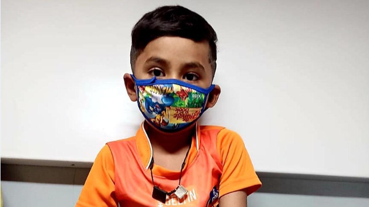 ट्रेन के टॉयलेट में फंस गया था मासूम बच्चा