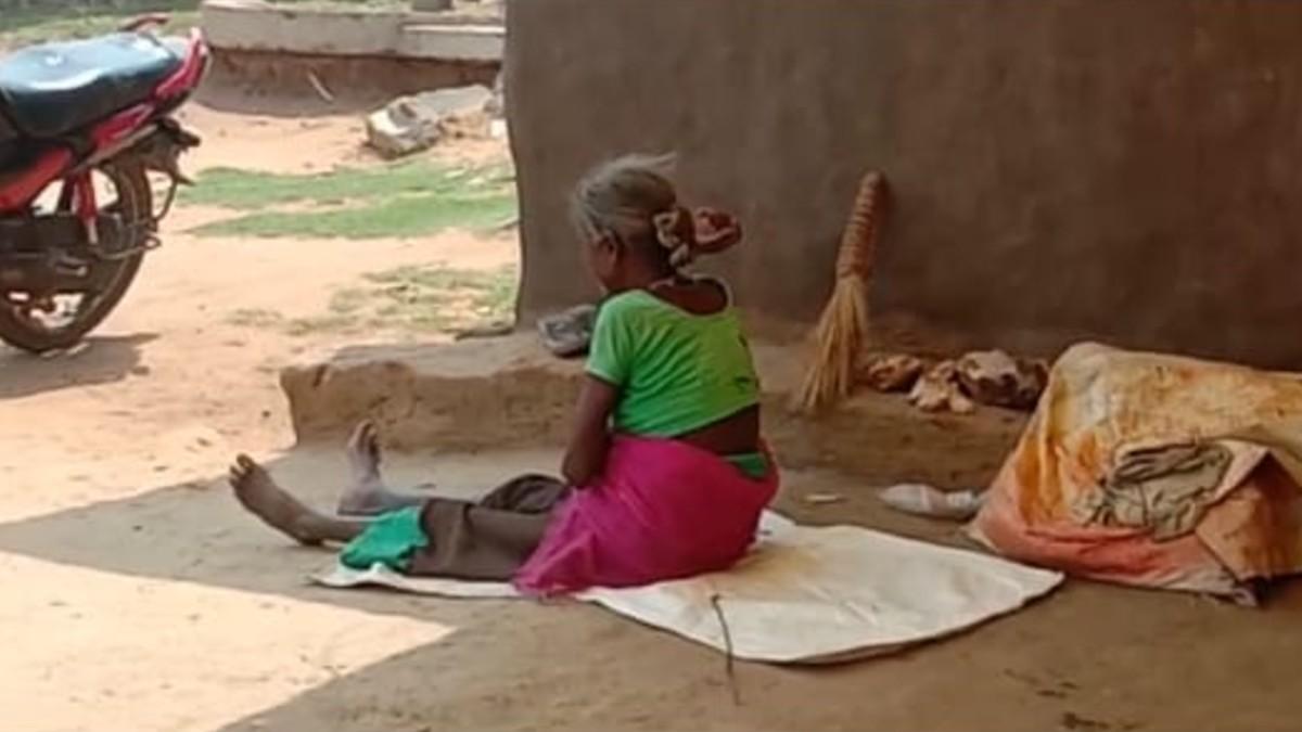 77 साल की बुद्धनी देवी