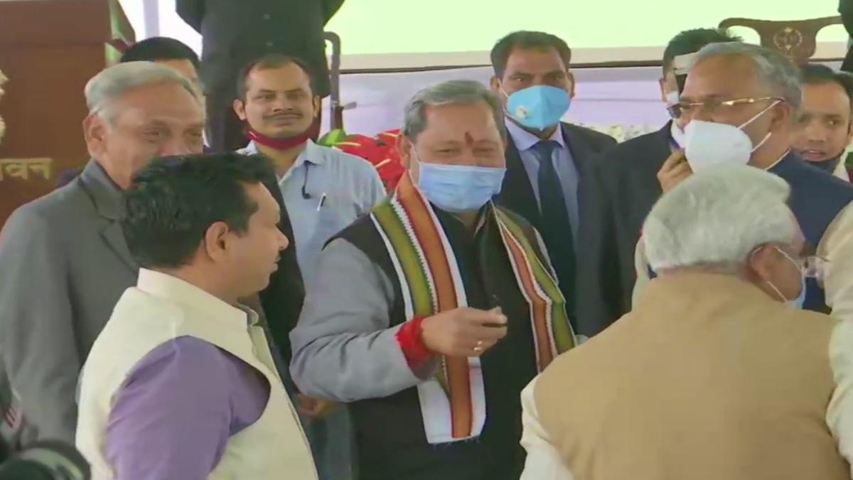 उत्तराखंड में तीरथ रावत के मंत्रिमंडल का शपथ ग्रहण (फ़ोटो- ANI)