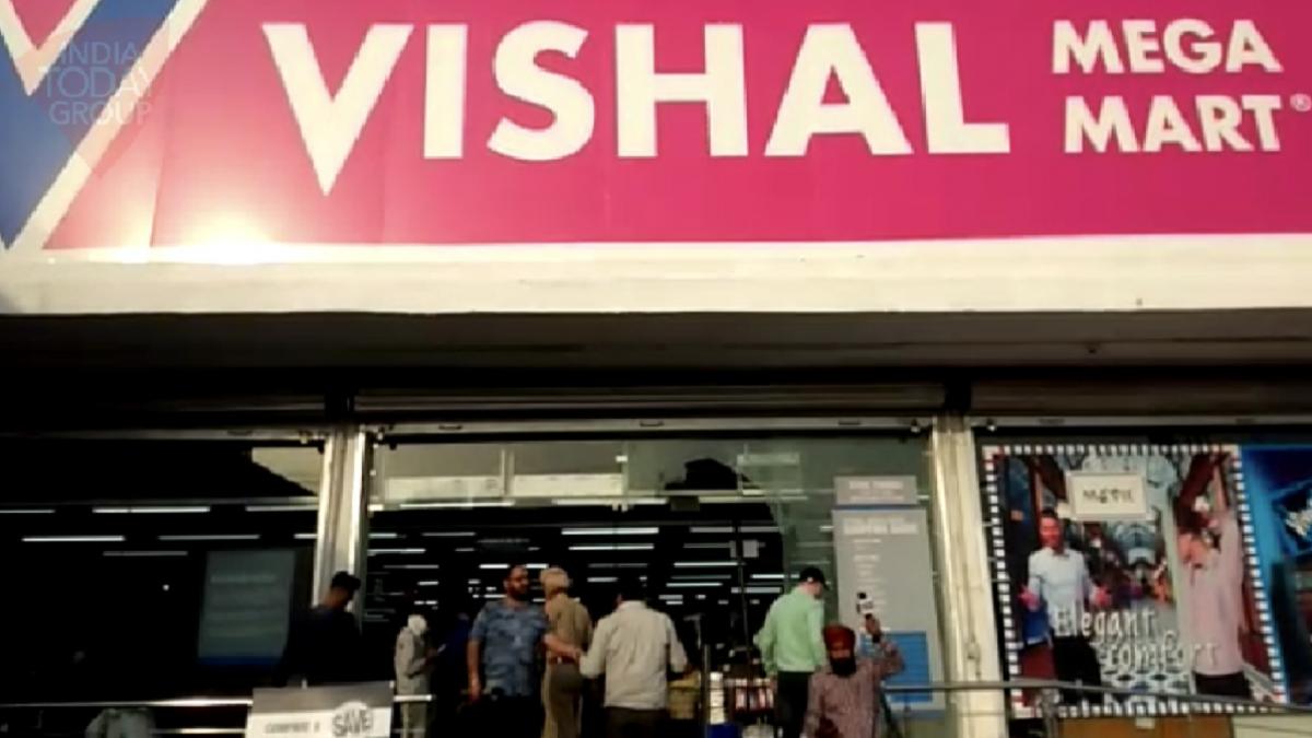 तरनतारन में गोलीबारी की यह वारदात एसएसपी आवास के ठीक सामने हुई 