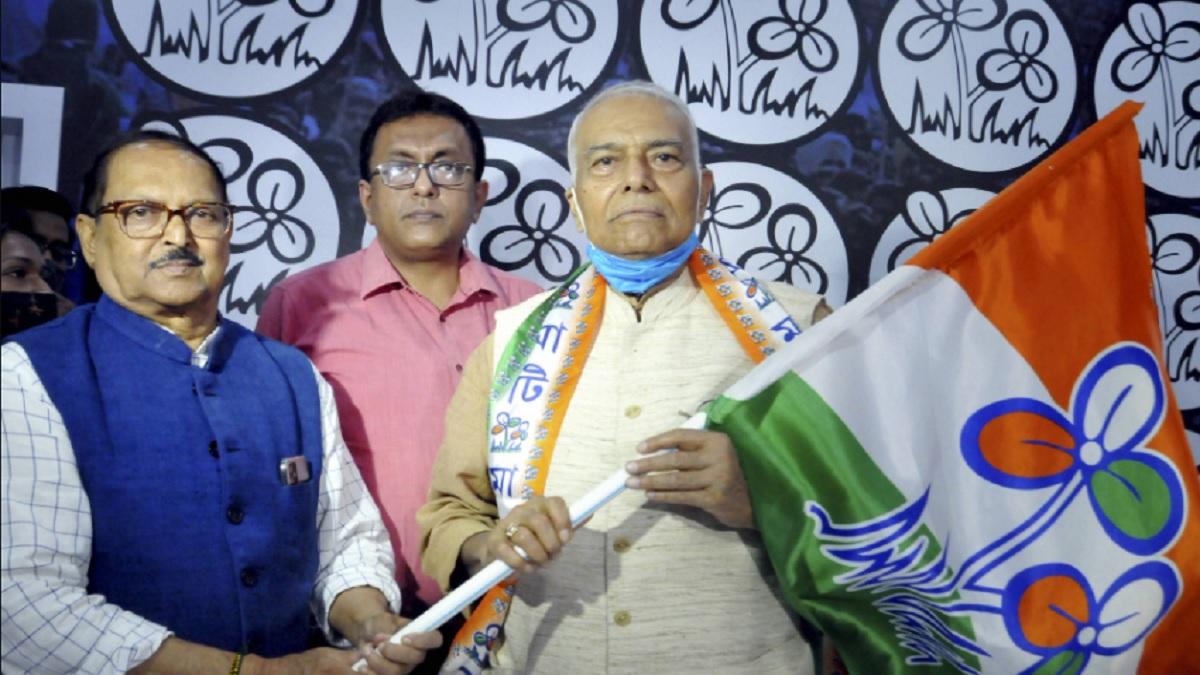 यशवंत सिन्हा टीएमसी में हुए शामिल